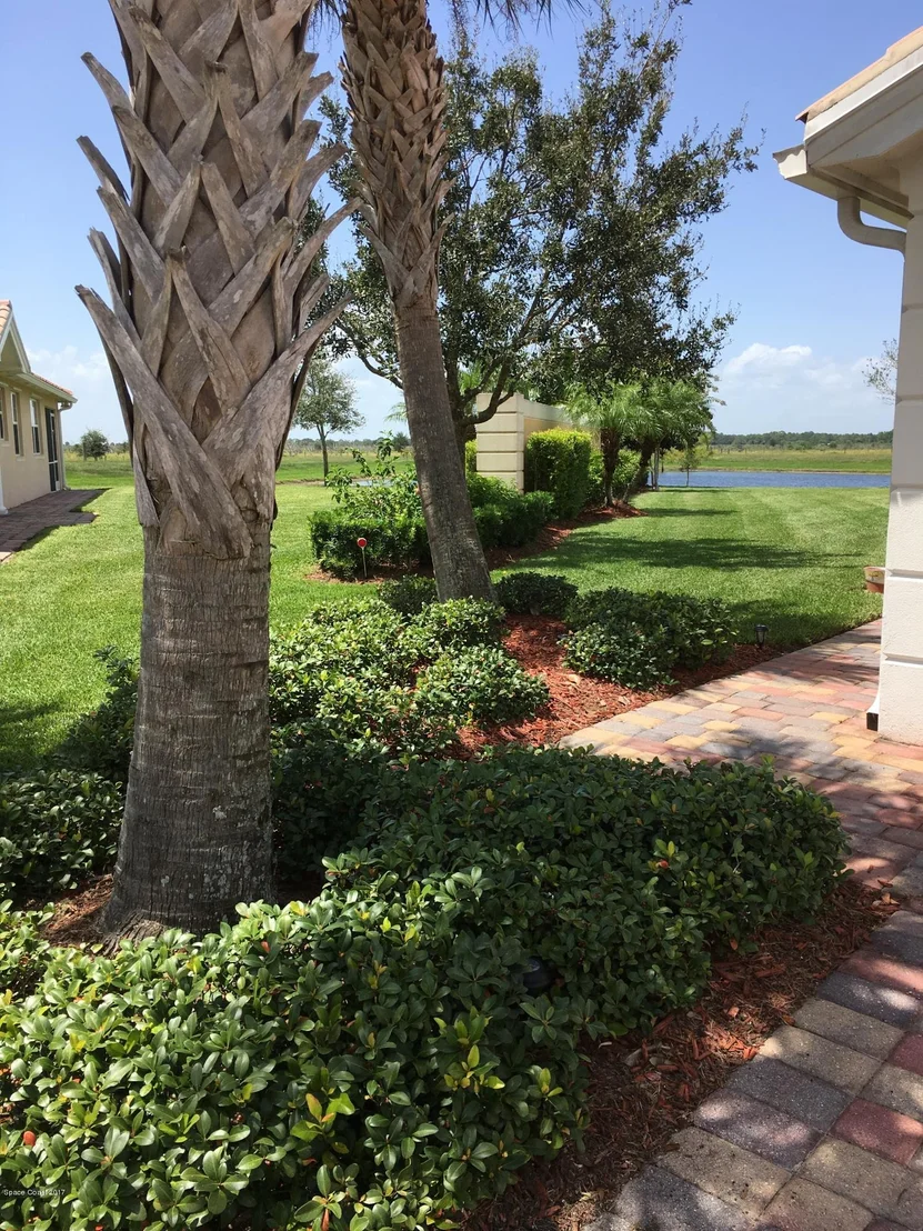 Photo of 3484 Hyperion Way SE