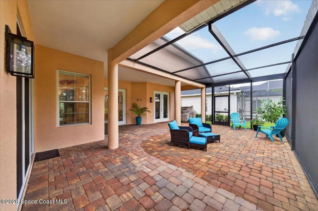 Photo of 1848 Windbrook Drive SE
