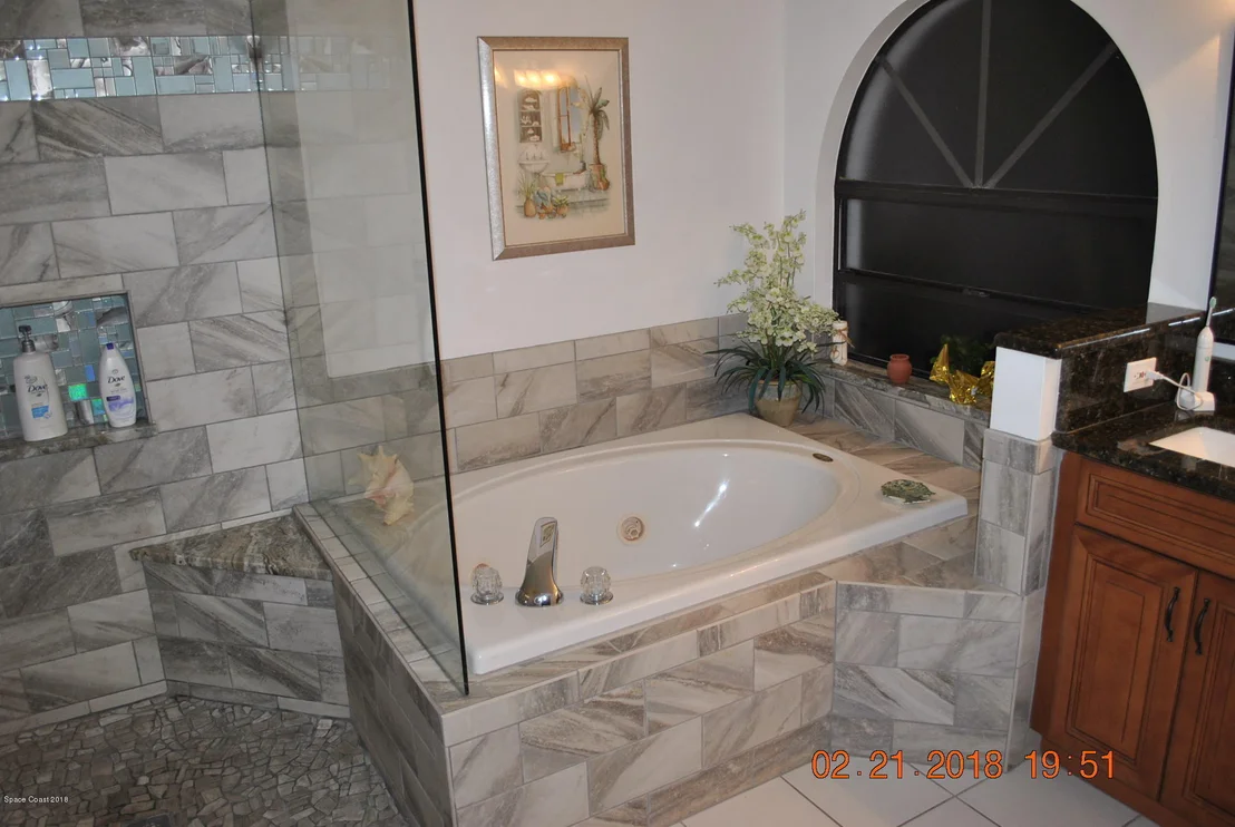 Photo of 889 Shoshone Lane