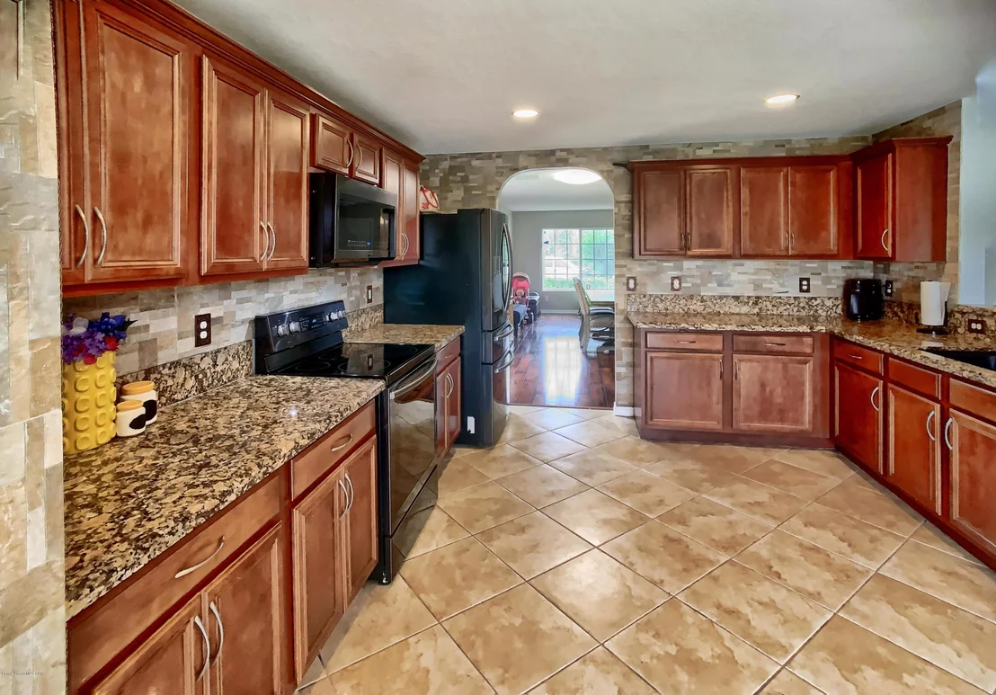 Photo of 4467 56th Lane