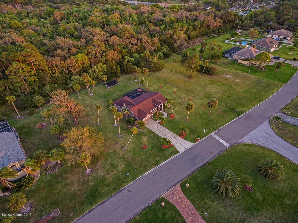 Photo of 904 Bluegrass Lane