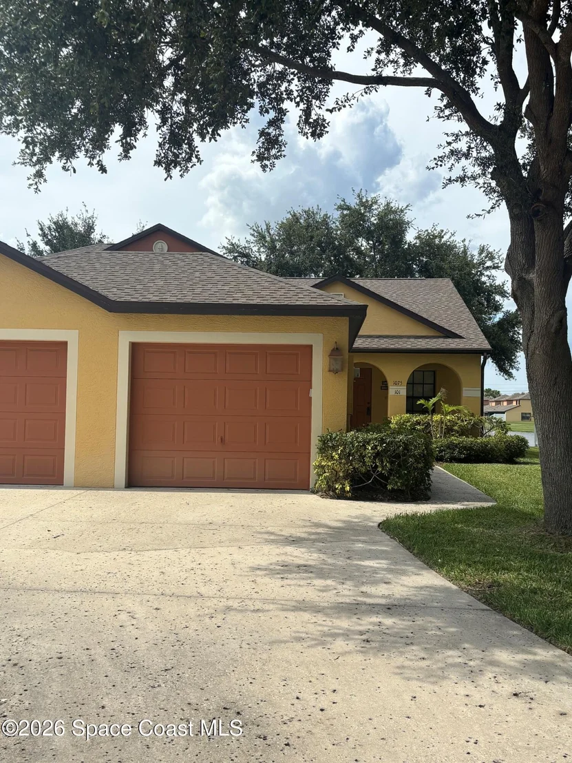 Photo of Unit 101 at 1075 Luminary Circle