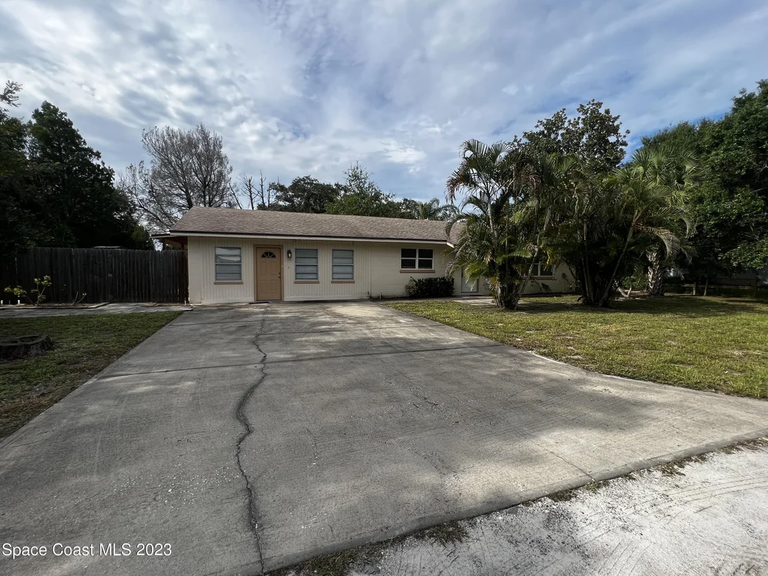 Photo of 2707 Palm Drive
