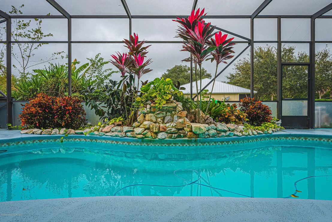 Photo of 585 Amber Lane
