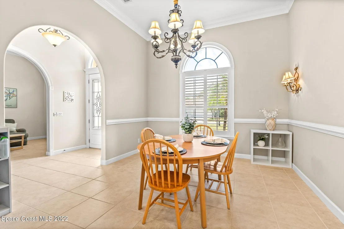 Photo of 356 Southampton Drive