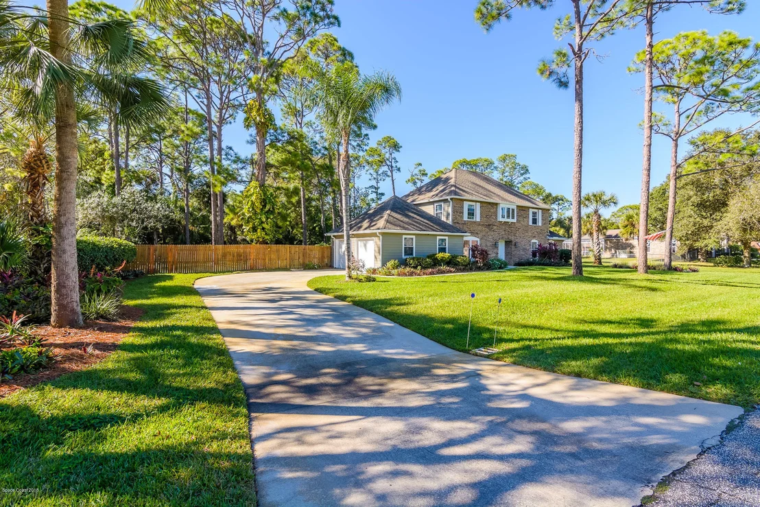 Photo of 1330 Donna Marie Drive