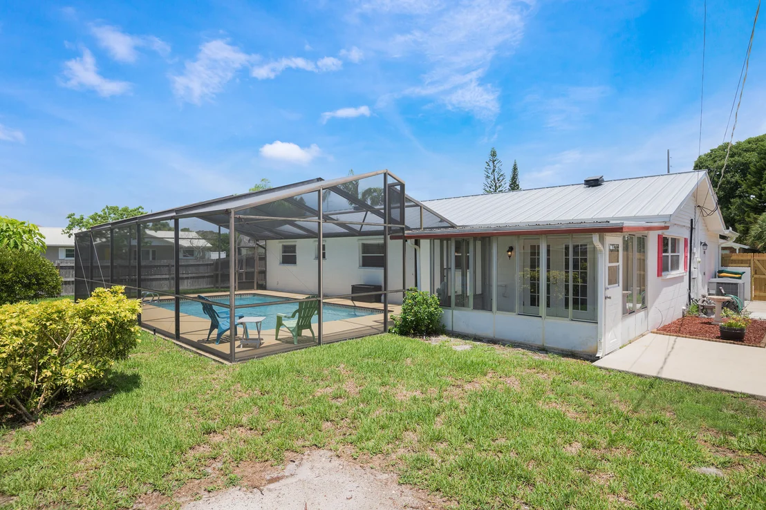 Photo of 2483 Colony Drive