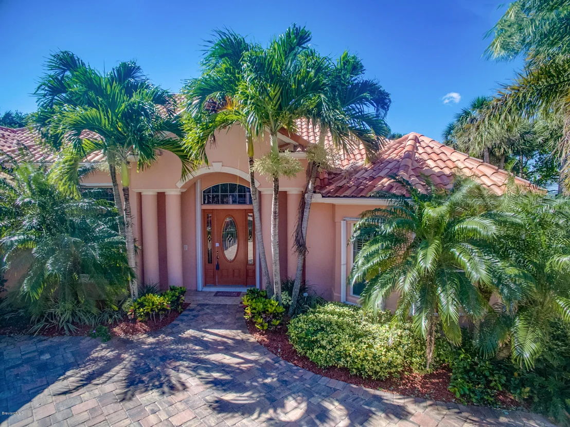 Photo of 290 Hammock Shore Drive