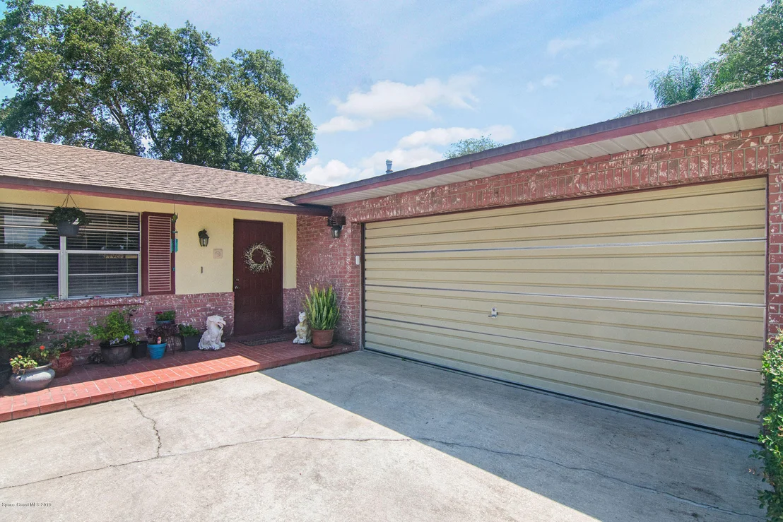 Photo of 1546 Spruce Road