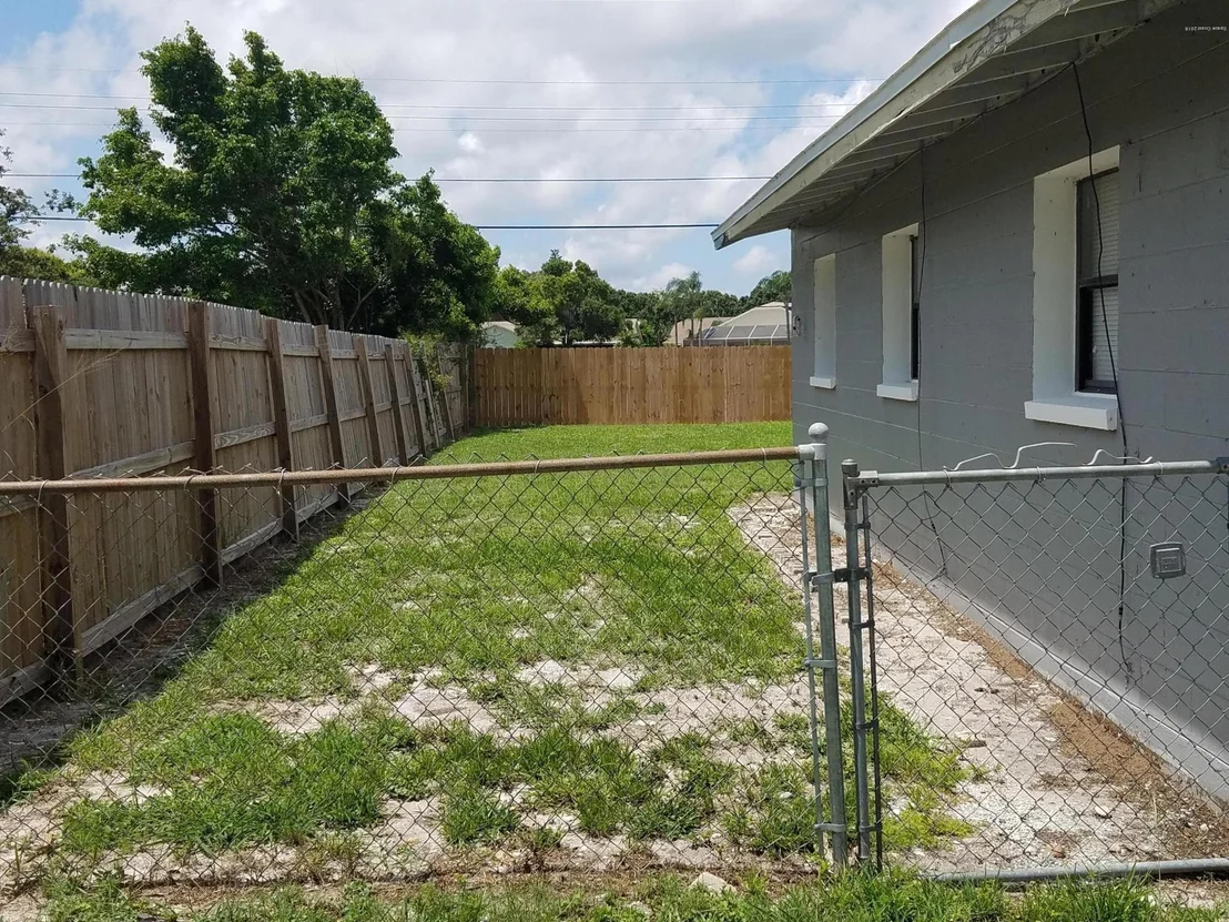 Photo of 2204 Warwick Road