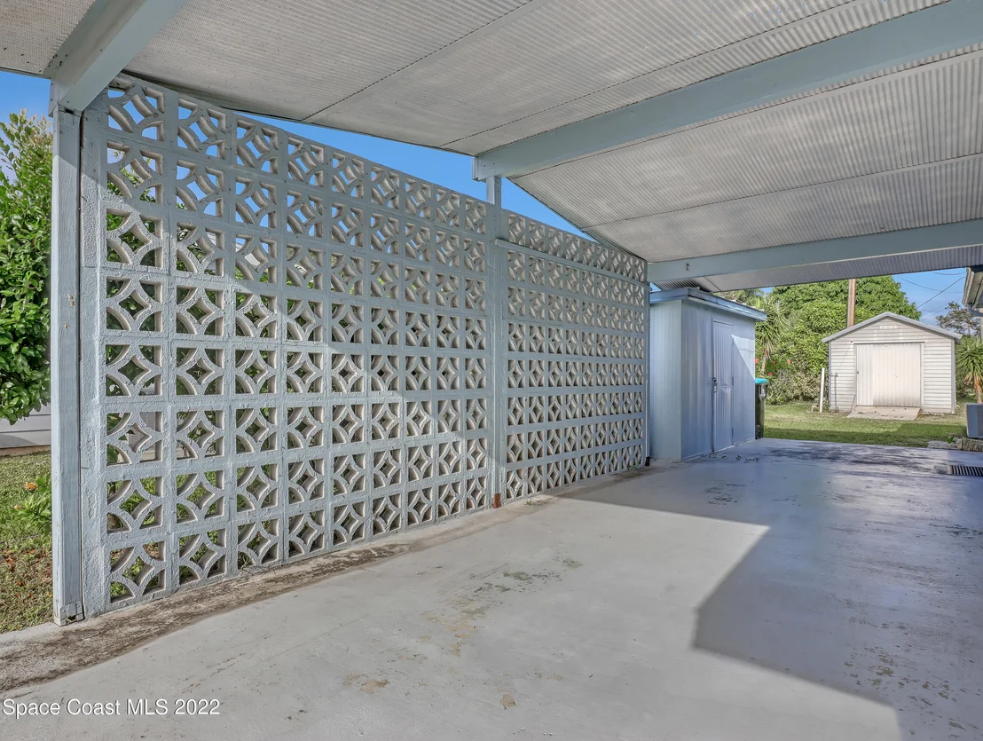 Photo of 1079 Cable Lane NE
