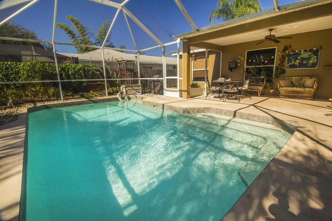 Photo of 1047 Jacaranda Circle