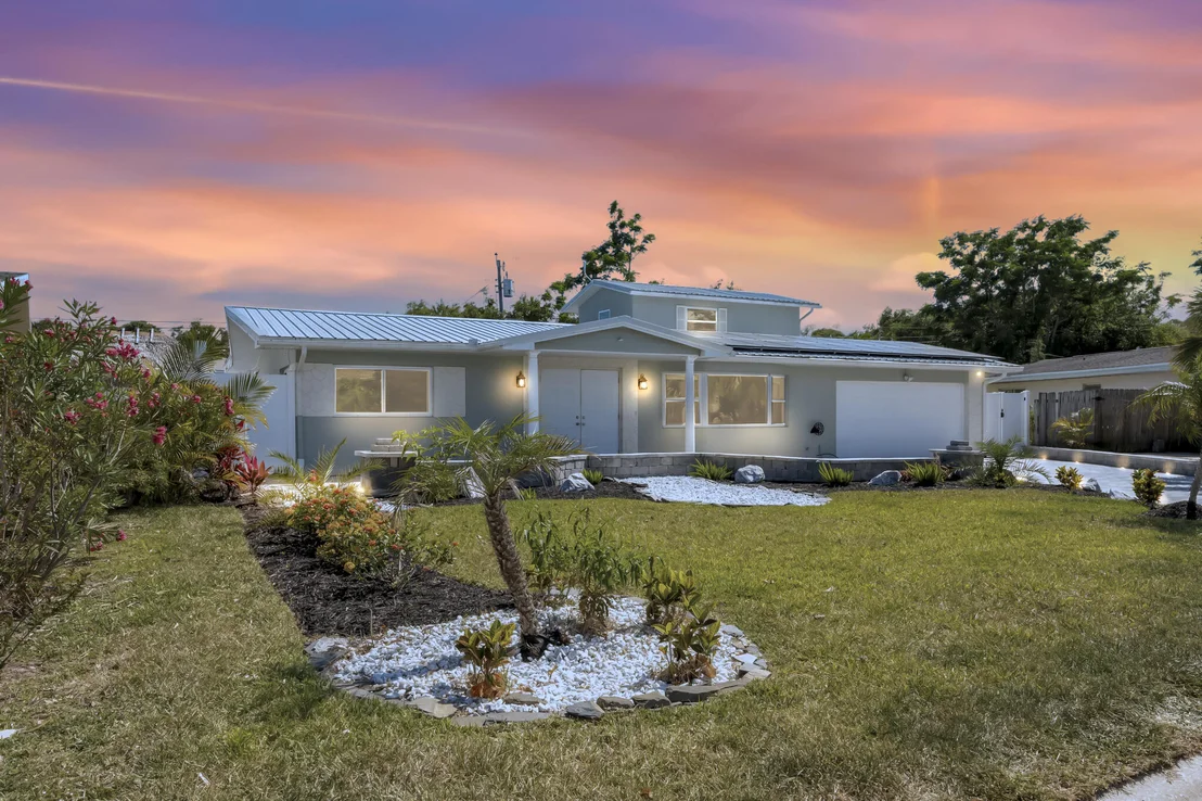 Photo of 3076 Sunset Court