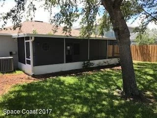 Photo of 1159 White Oak Circle