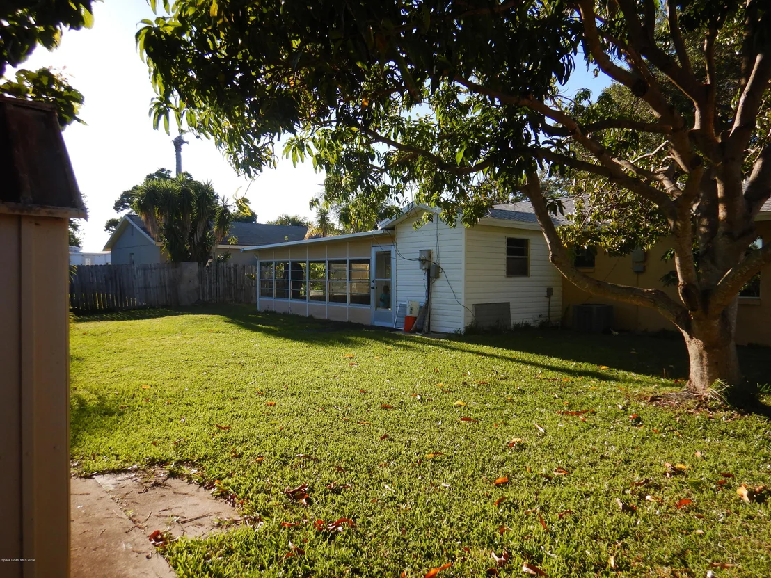 Photo of 2911 Pembroke Road