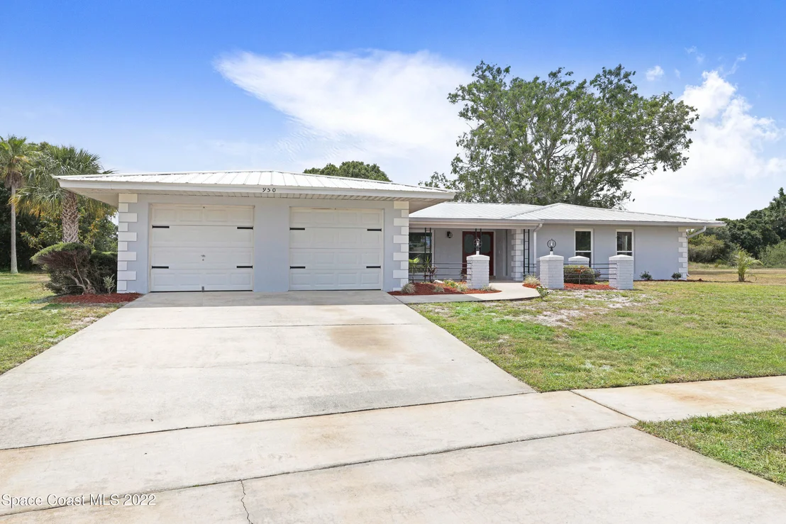 Photo of 950 Waialae Circle NE