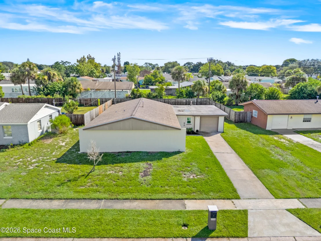 Photo of 956 Beechfern Lane