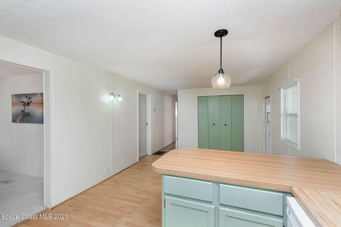 Photo of 19 Annette Drive