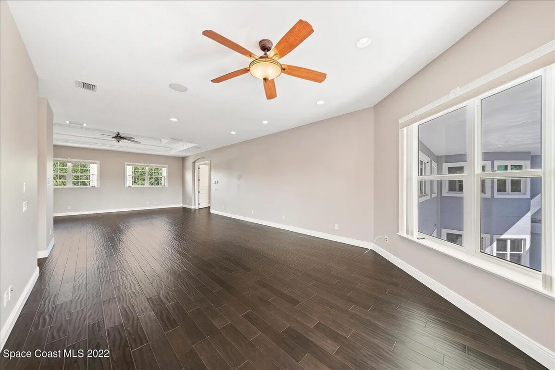 Photo of 5660 Willoughby Drive