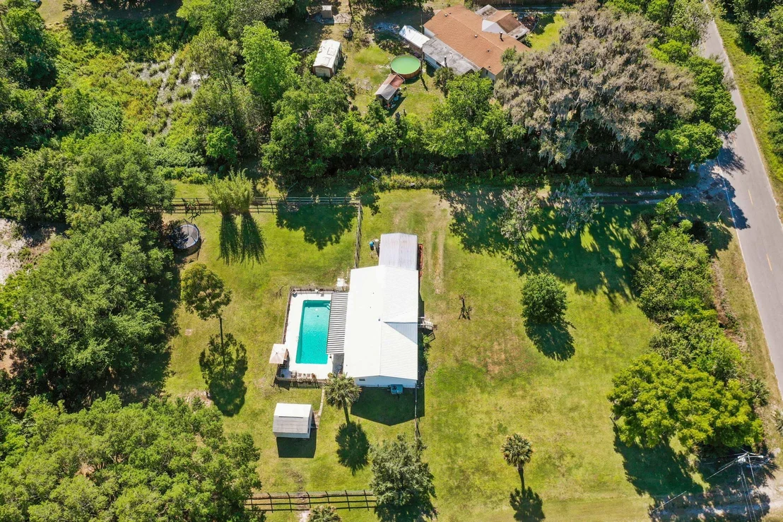 Photo of 2373 Parrish Road