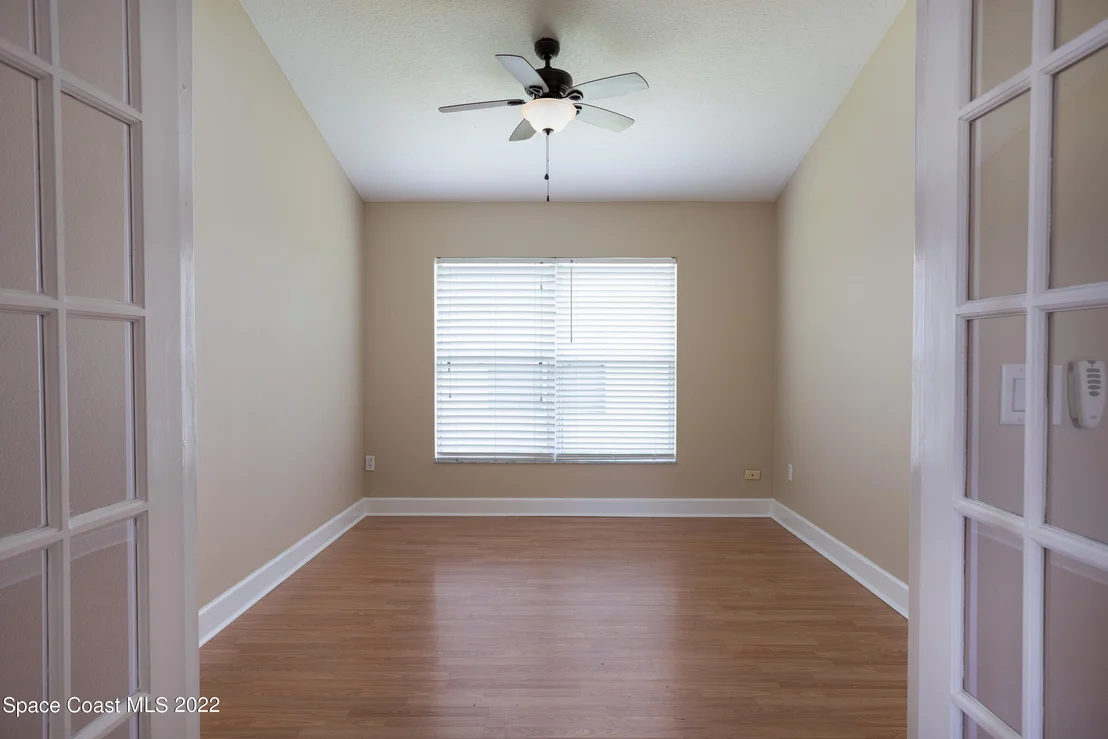 Photo of 2400 Bridgeport Circle