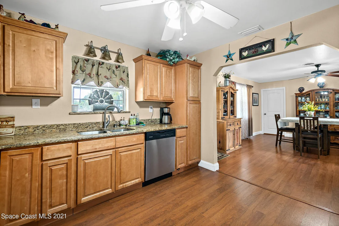 Photo of 3635 Hield Road