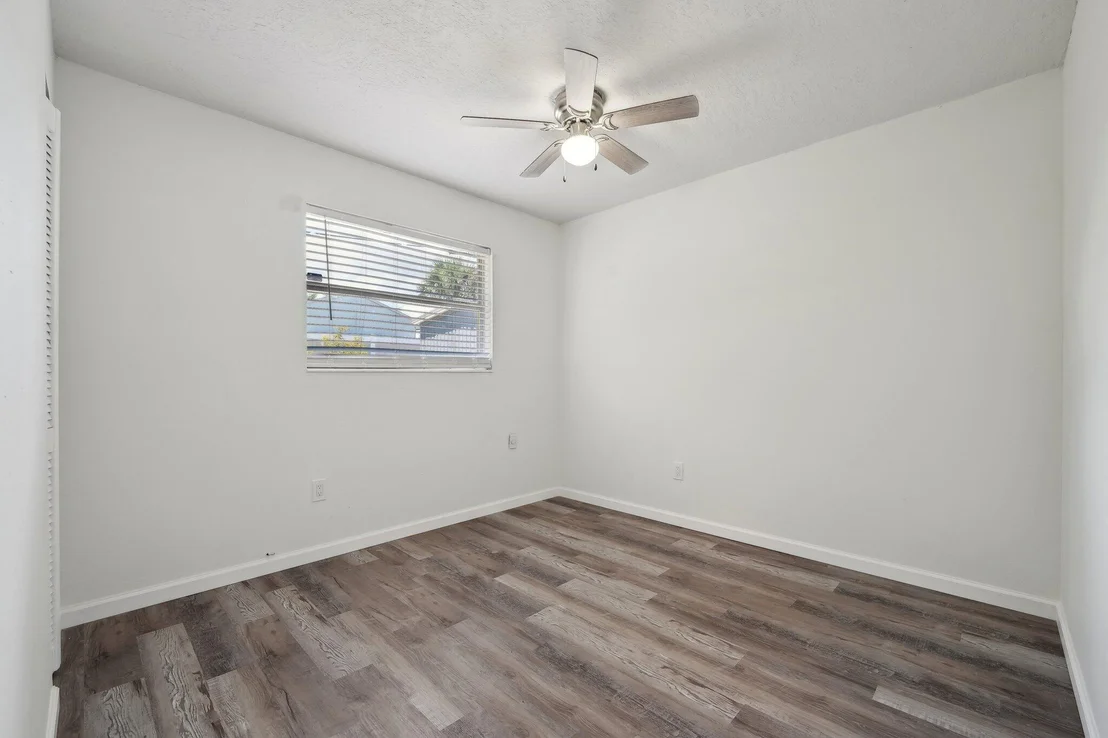 Photo of 3282 Abbott Avenue NE