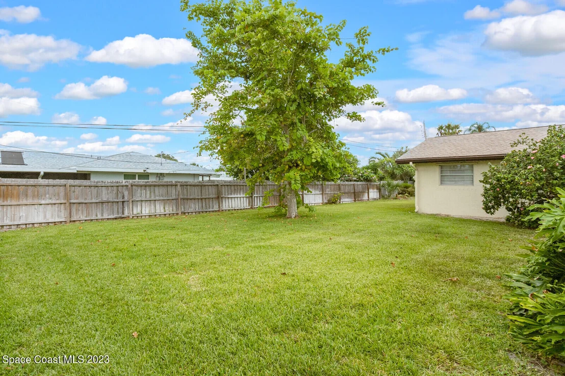 Photo of 536 Solitaire Palm Drive