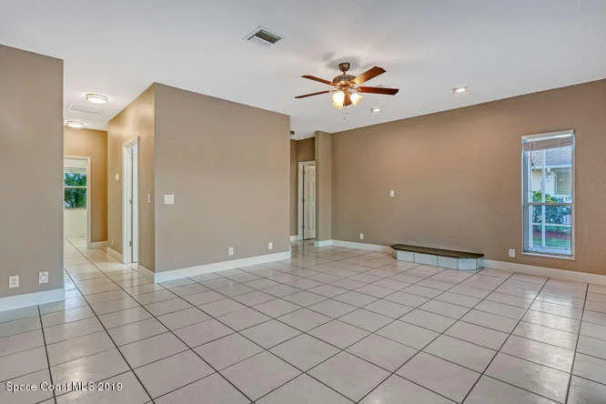 Photo of 542 Sanderling Drive