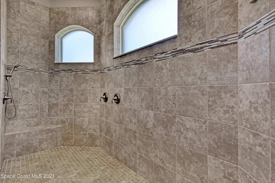 Photo of 4115 Anlow Road
