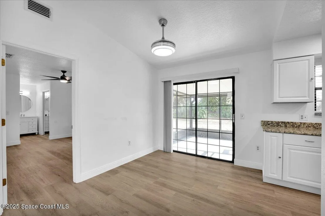 Photo of 5453 Holden Road
