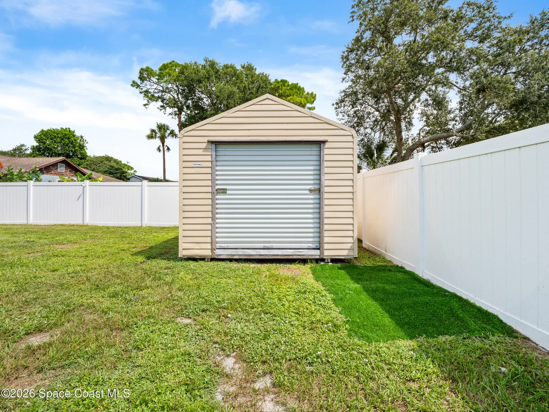 Photo of 5931 Midway Avenue