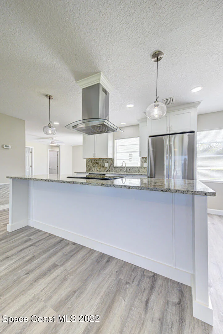 Photo of 697 Amor Drive