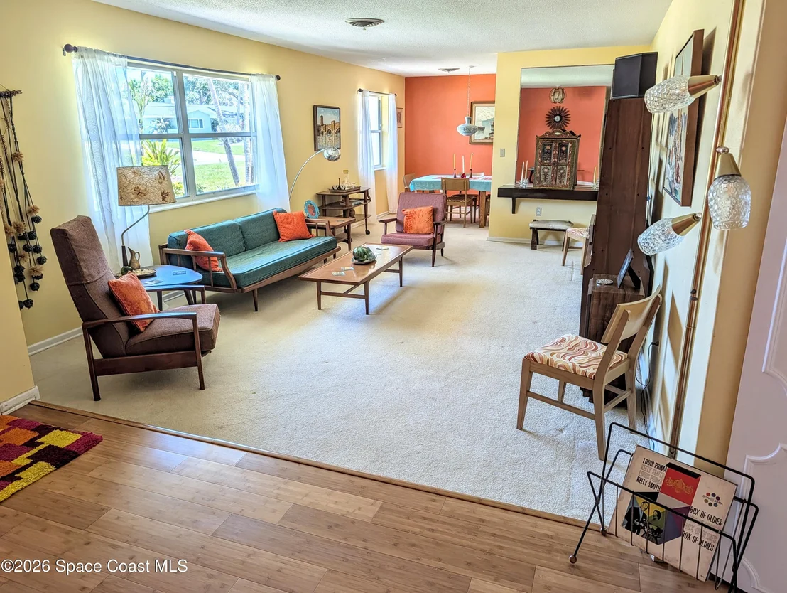Photo of 615 Oak Ridge Drive