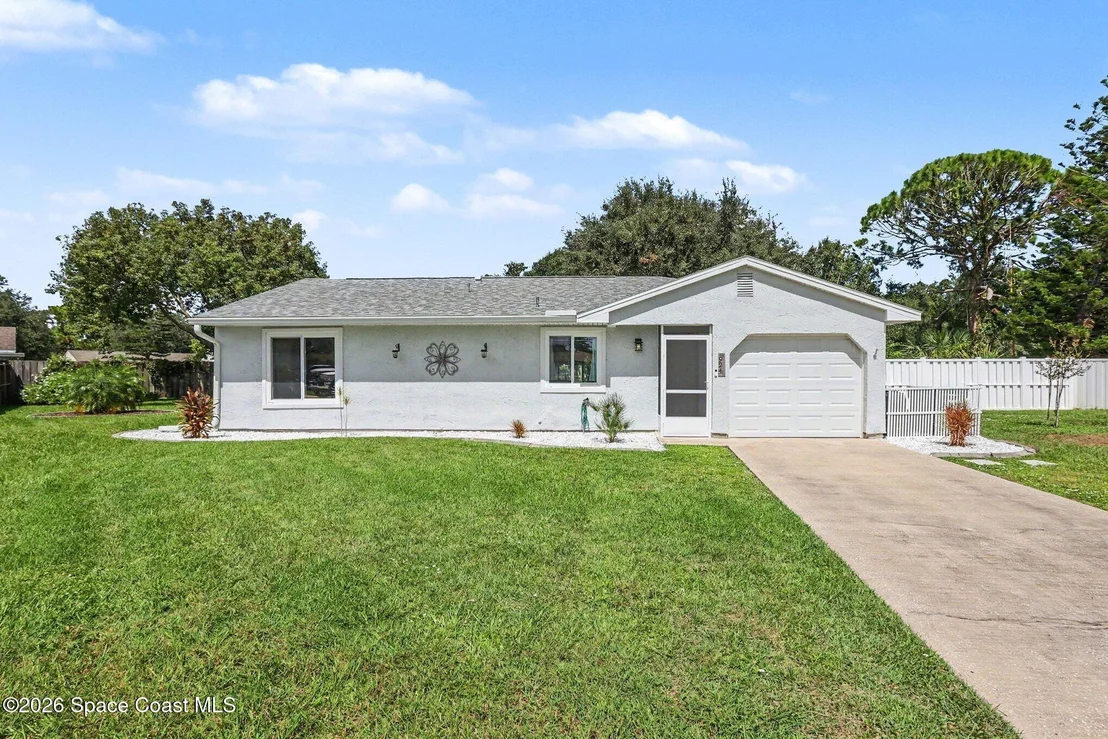 Photo of 924 Gables Way