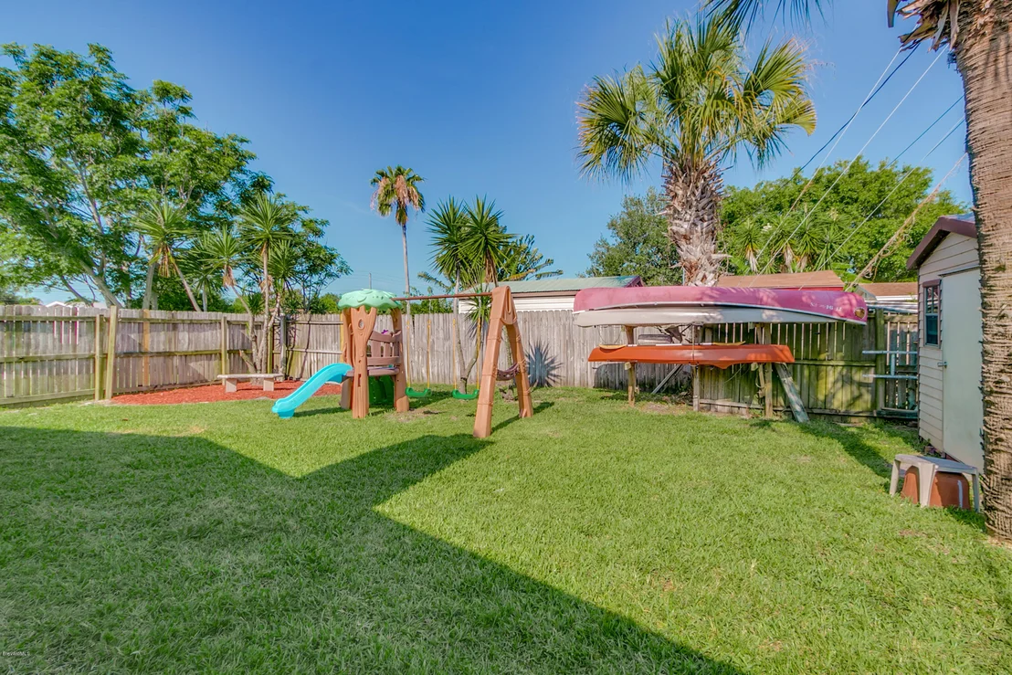 Photo of 1376 Lillian Lane