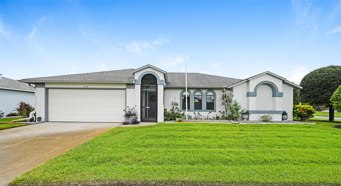 Photo of 1909 Trevino Circle N