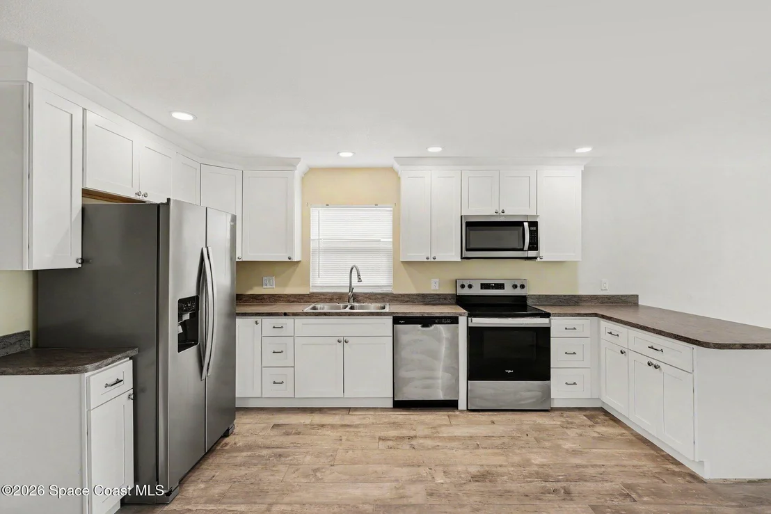 Photo of 2890 College View Drive
