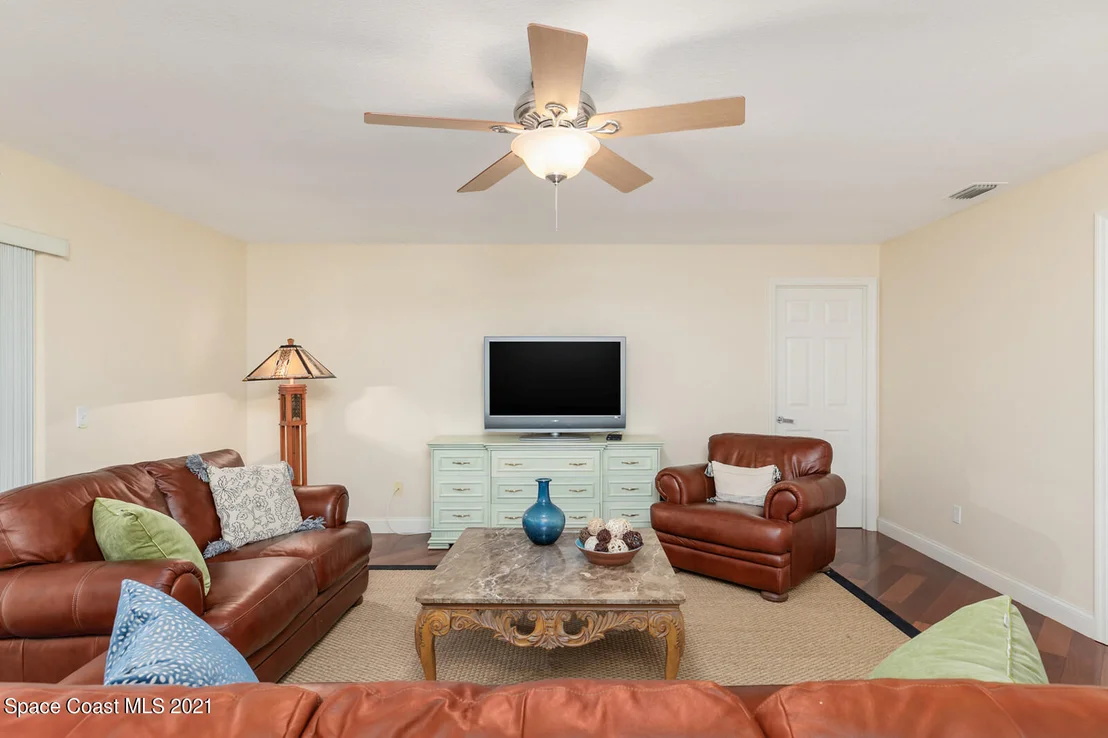 Photo of 114 Eleventh Avenue