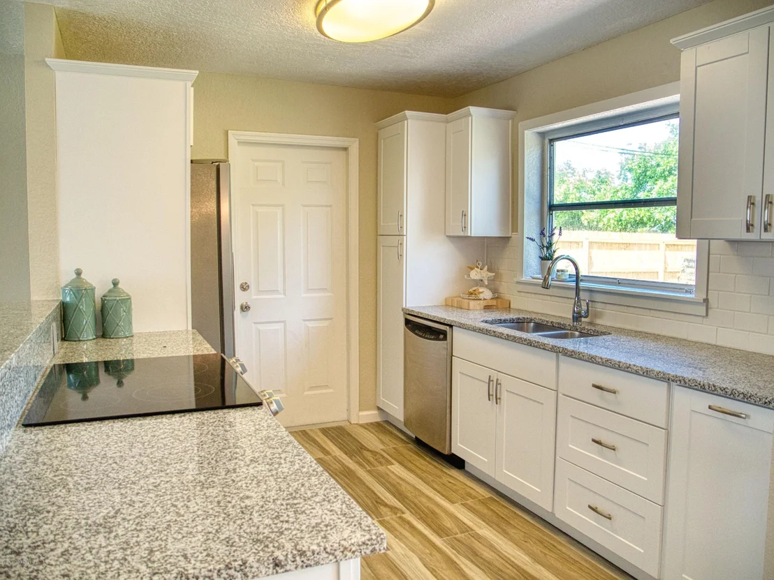 Photo of 220 Melaleuca Drive
