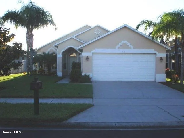 Photo of 4580 Portage