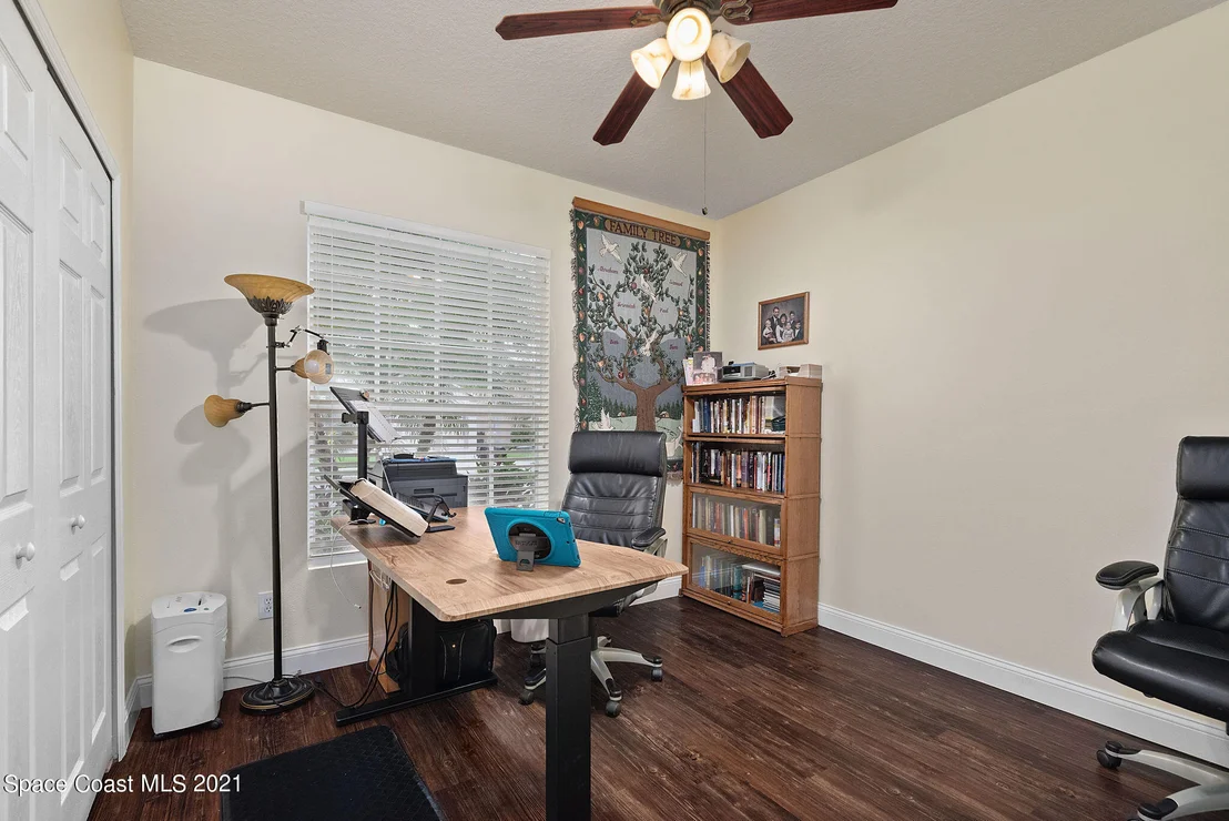 Photo of 561 Cressa Circle