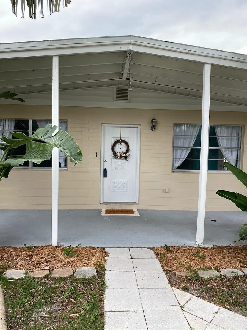 Photo of 920 Glenmore Circle