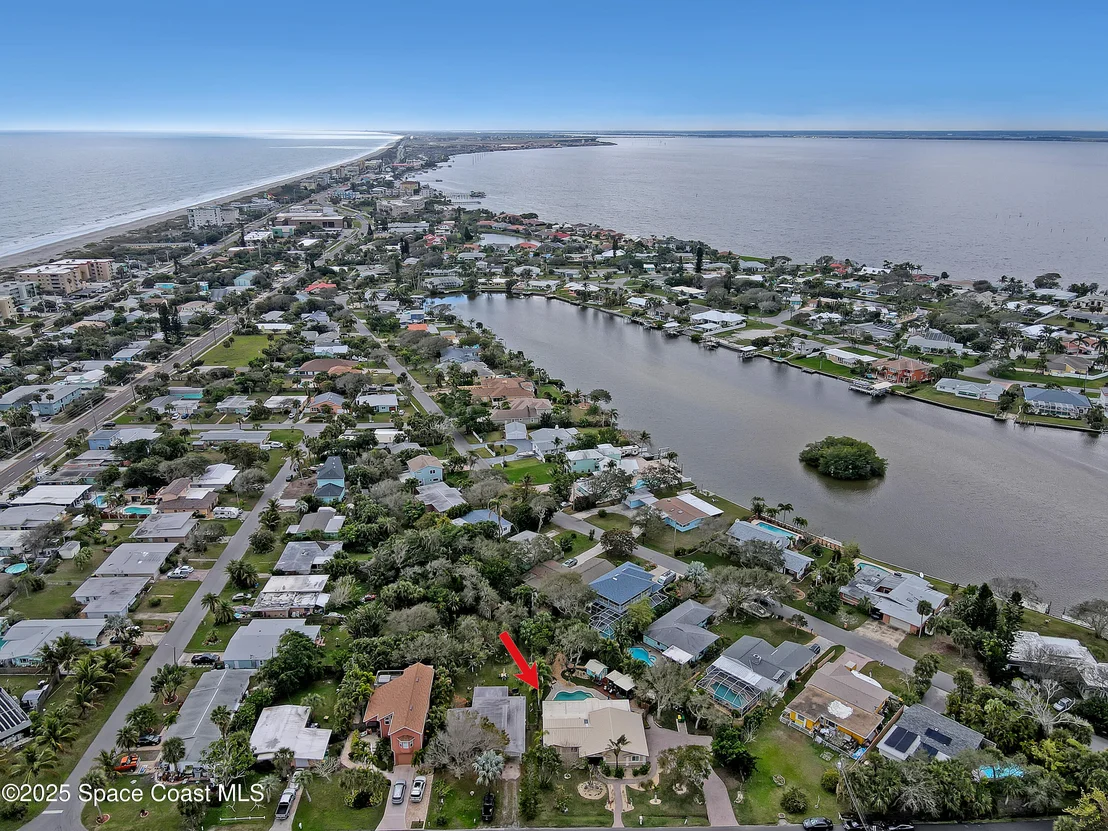 Photo of 54 W Bay Drive