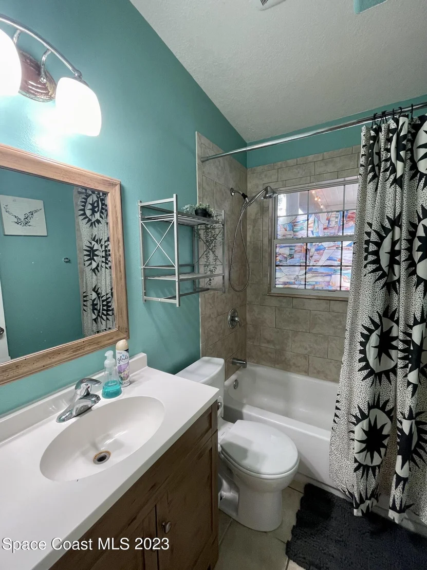 Photo of 255 Lee Road