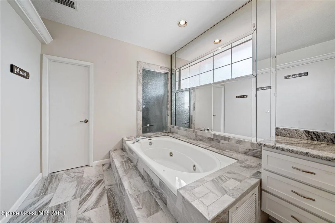 Photo of 505 Sanderling Drive