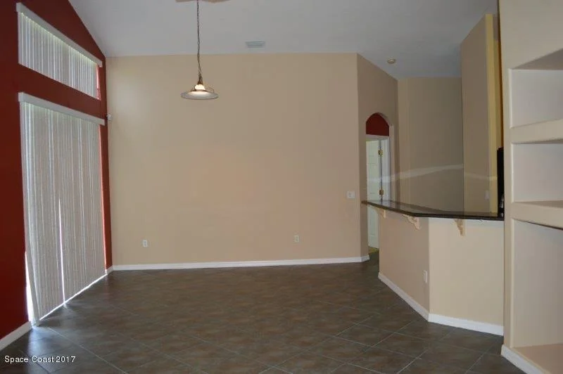 Photo of 594 Sedgewood Circle