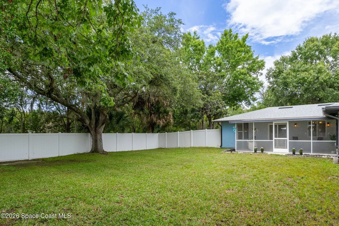 Photo of 3255 Hield Road