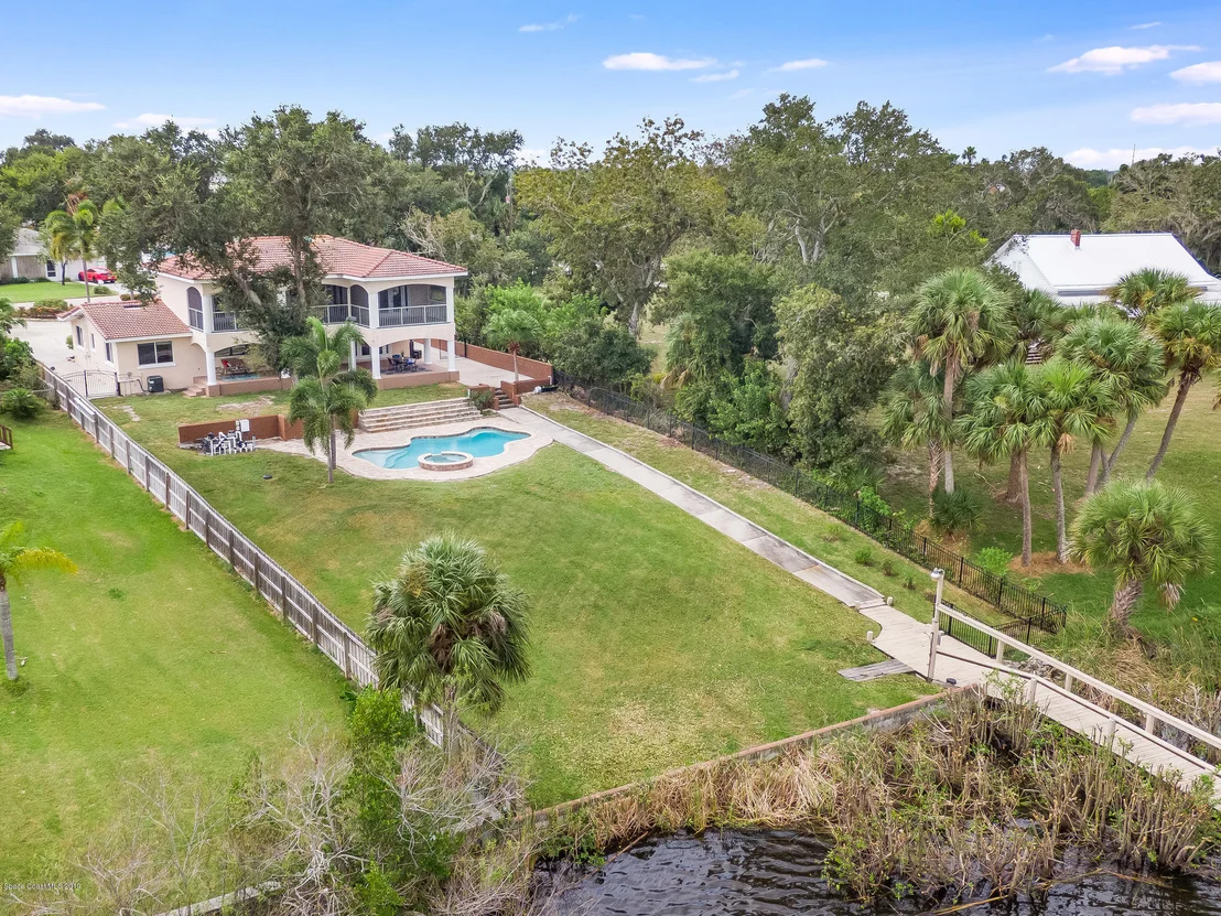 Photo of 984 Placid Drive