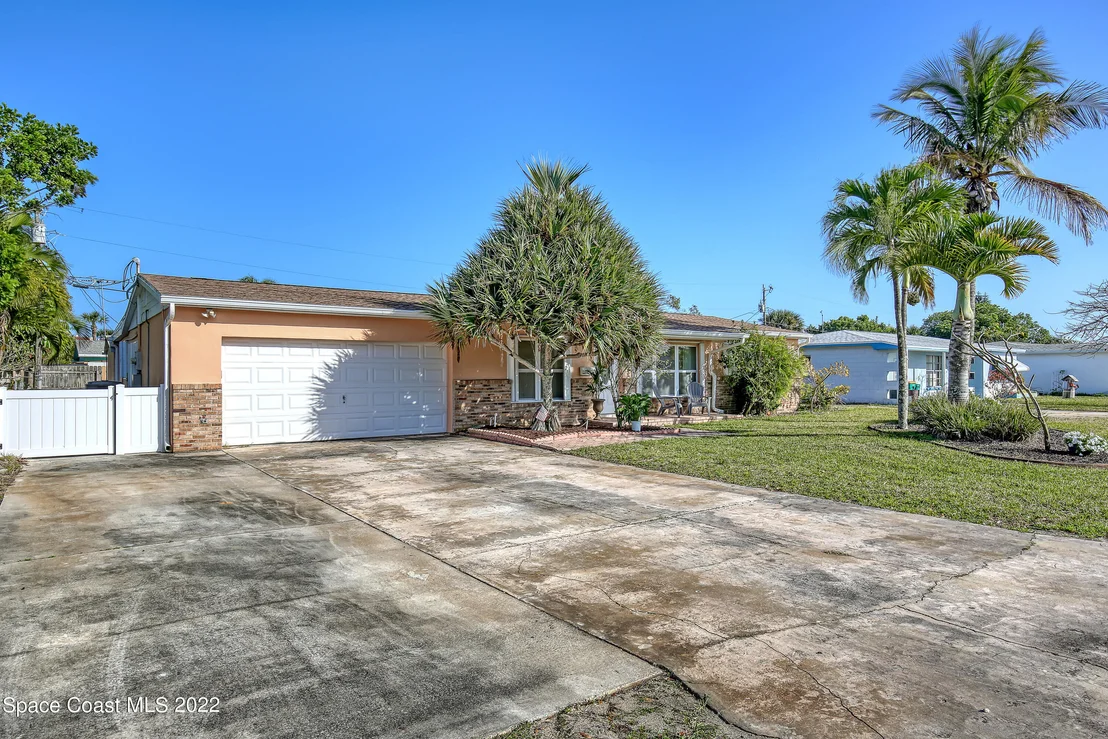 Photo of 185 Herron Drive
